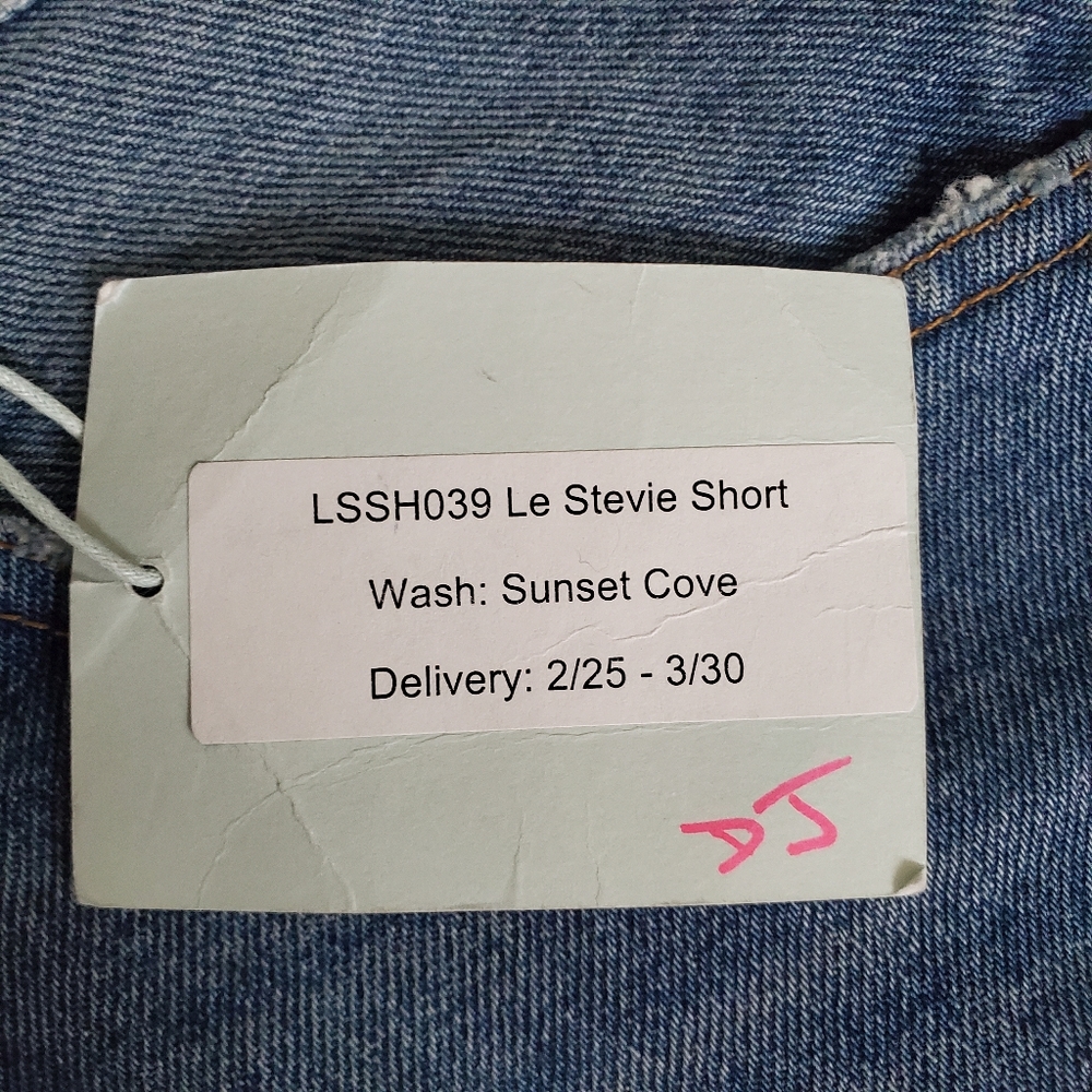 NEW Frame Le Stevie Short Sunset Cove Denim Cutoff - Picture 3 of 9